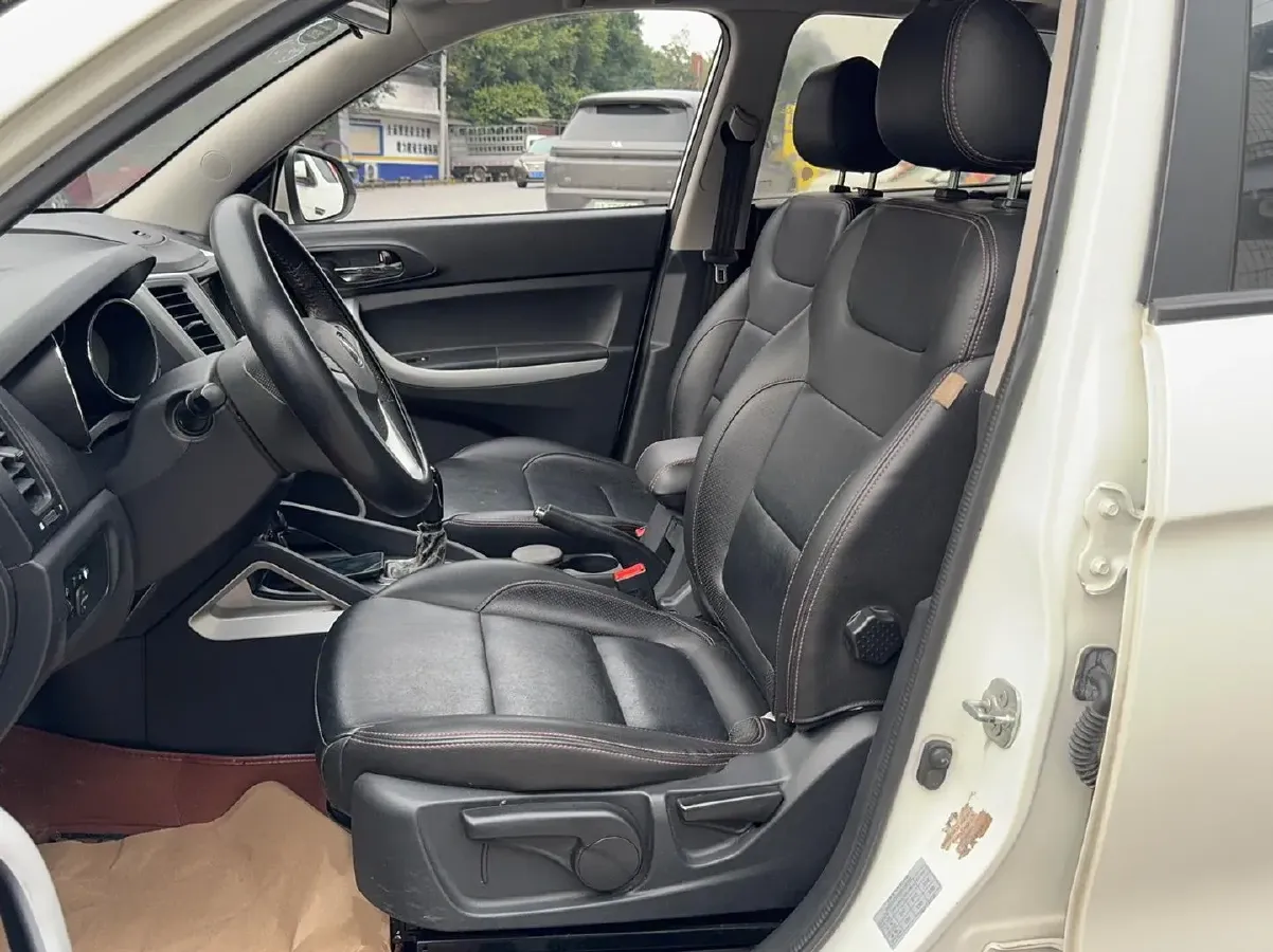 2015 ChangAn CS35 1.6L 125HP L4 5MT,autocango,china used car exporter,china ev exporter,chinese used car exporter,chinese used ev exporter