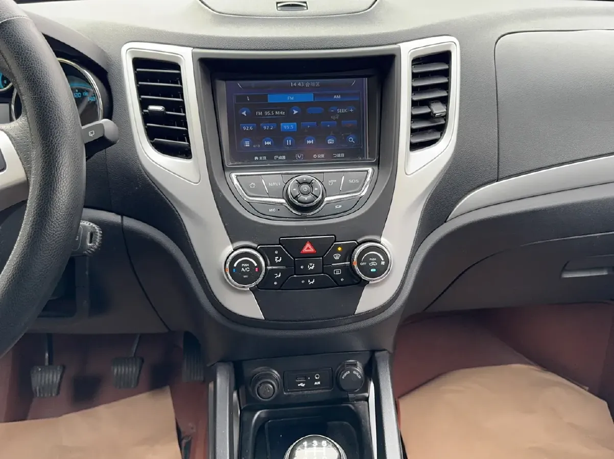 2015 ChangAn CS35 1.6L 125HP L4 5MT,autocango,china used car exporter,china ev exporter,chinese used car exporter,chinese used ev exporter