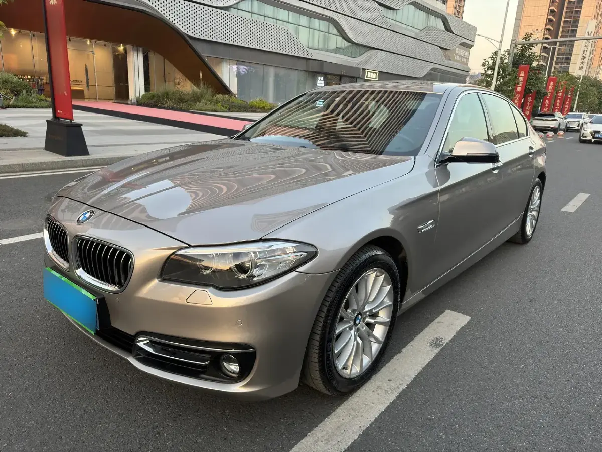 2014 BMW 5 Series 2.0T 218HP L4 8AT