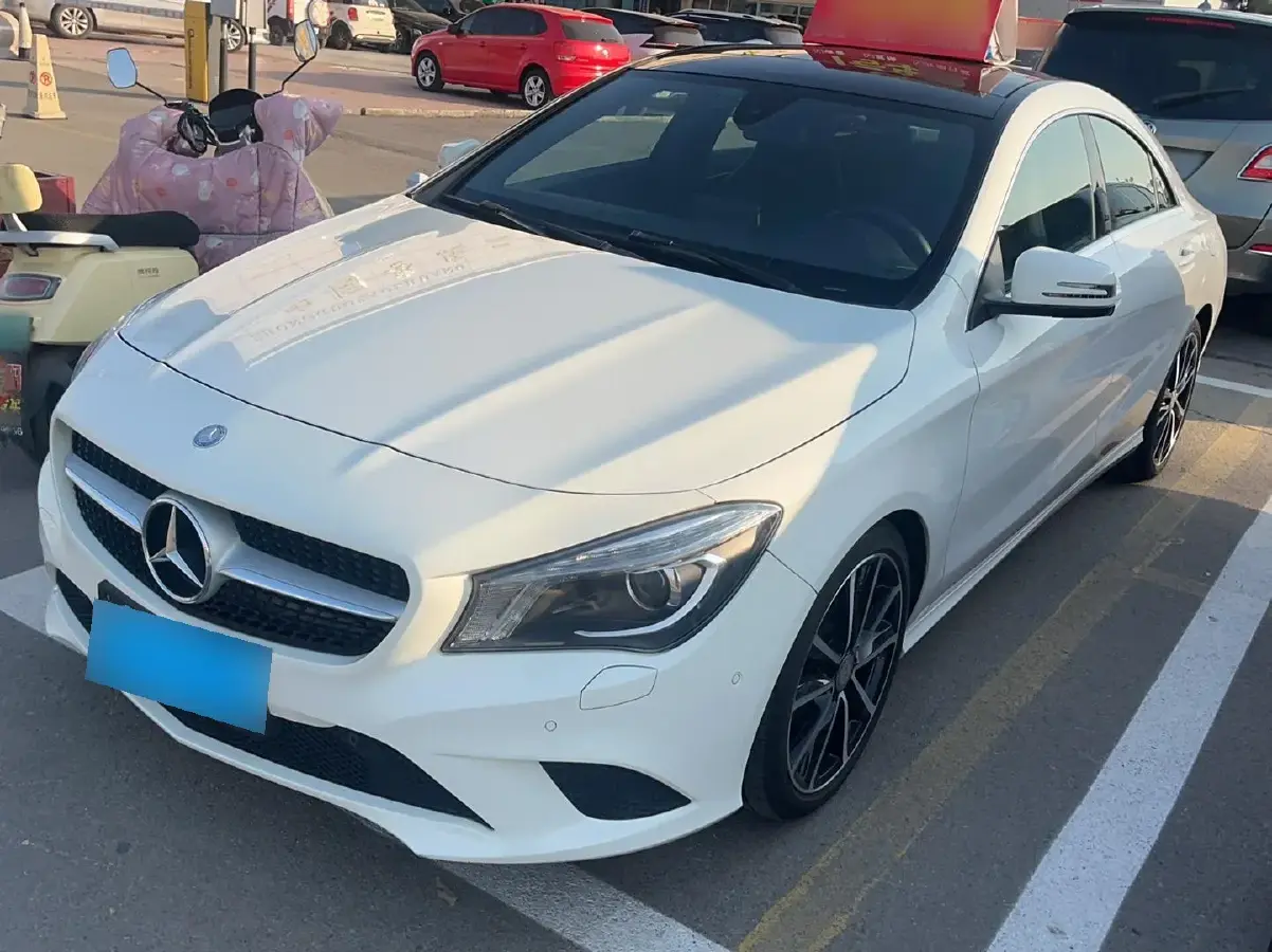 2015 Mercedes-Benz CLA Class 1.6T 156HP L4 7DCT