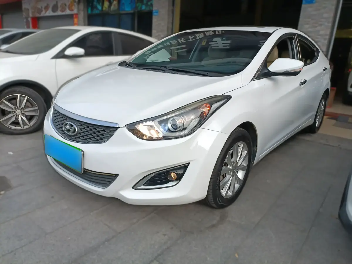 2016 Hyundai Elantra 1.6L 128HP L4 6AT