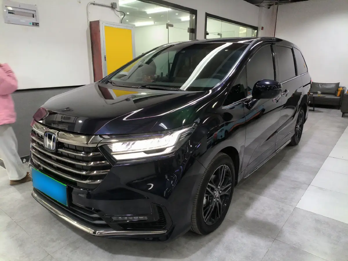 2022 Honda Odyssey 2.0L 146HP L4 E-CVT Hybrid