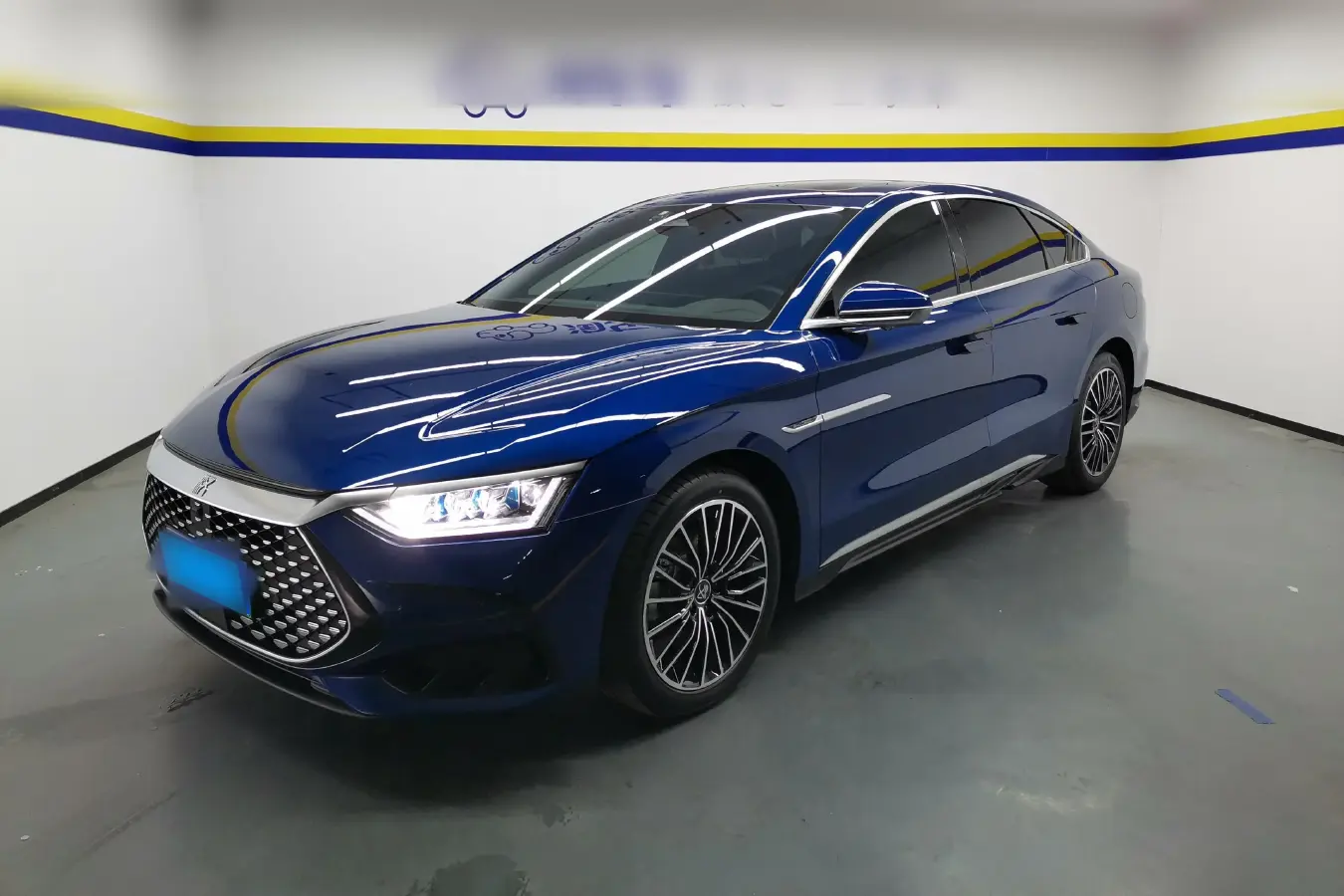 2022 BYD Han 1.5T 139HP L4 E-CVT PHEV 18.3KWH