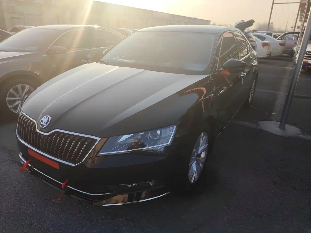 2018 Skoda Superb 1.4T 150HP L4 7DCT