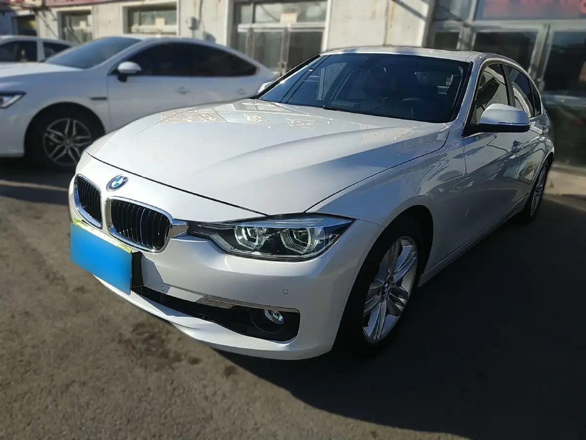 2017 BMW 3 Series 2.0T 184HP L4 8AT
