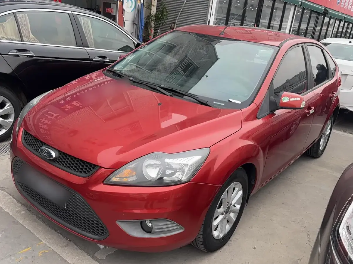 2013 Ford Focus 1.8L 124HP L4 4AT