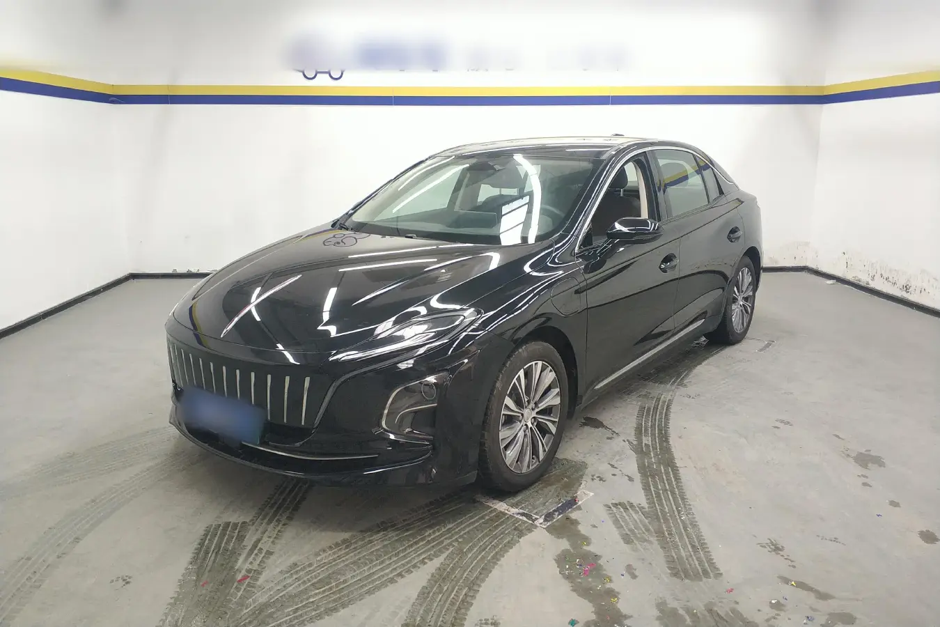 2022 HongQi E-QM5 BEV 54KWH