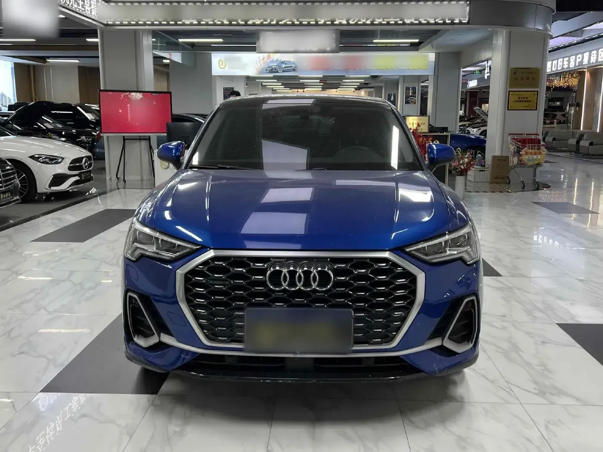 2020 Audi Q3 Sportback 2.0T 220HP L4 7DCT,autocango,china used car exporter,china ev exporter,chinese used car exporter,chinese used ev exporter