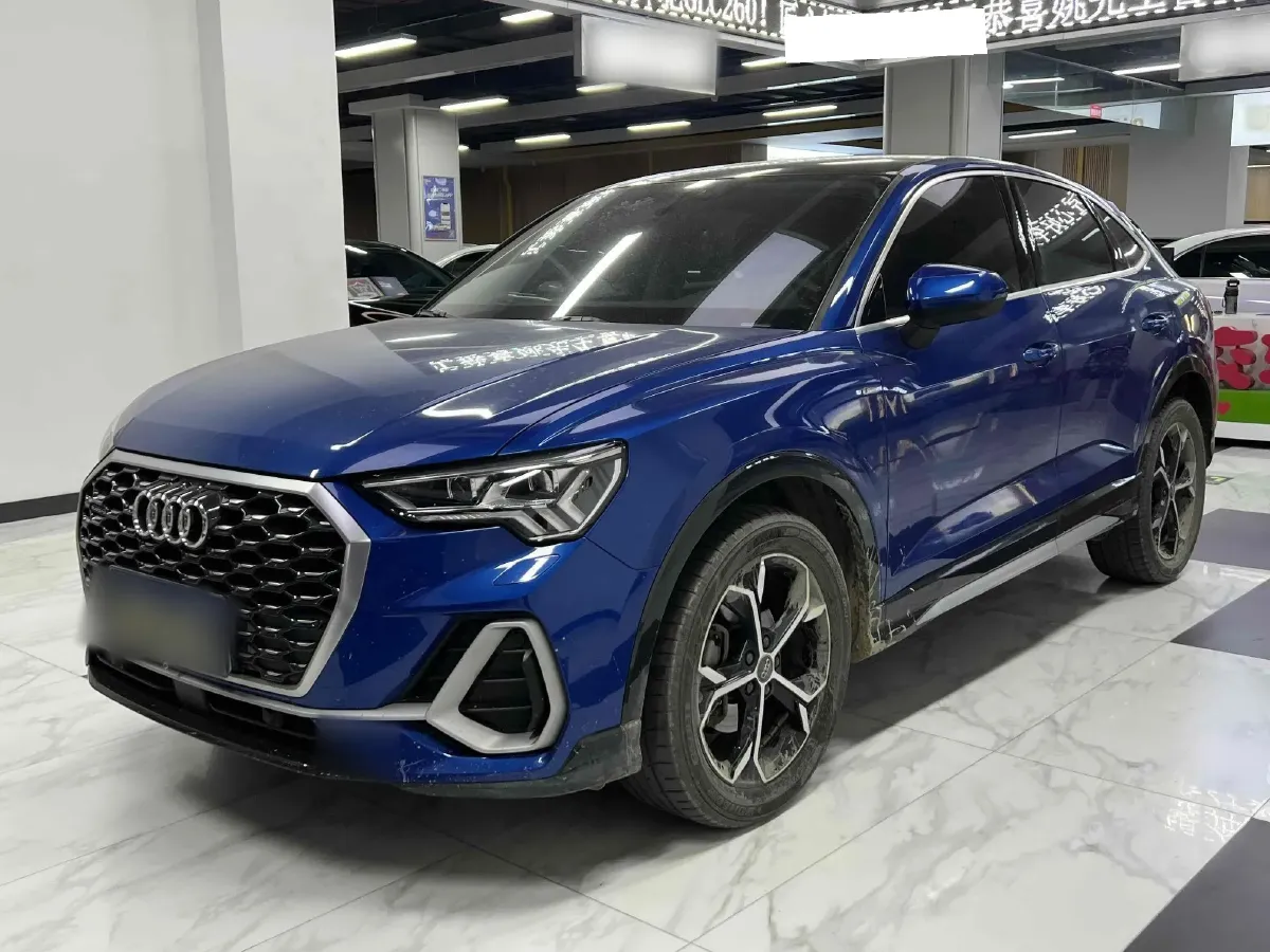 2020 Audi Q3 Sportback 2.0T 220HP L4 7DCT,autocango,china used car exporter,china ev exporter,chinese used car exporter,chinese used ev exporter
