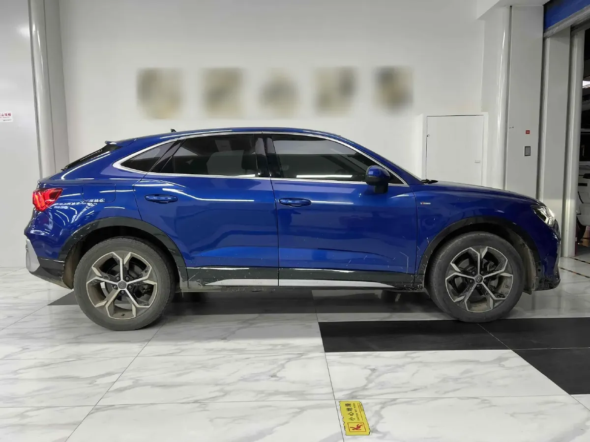 2020 Audi Q3 Sportback 2.0T 220HP L4 7DCT,autocango,china used car exporter,china ev exporter,chinese used car exporter,chinese used ev exporter