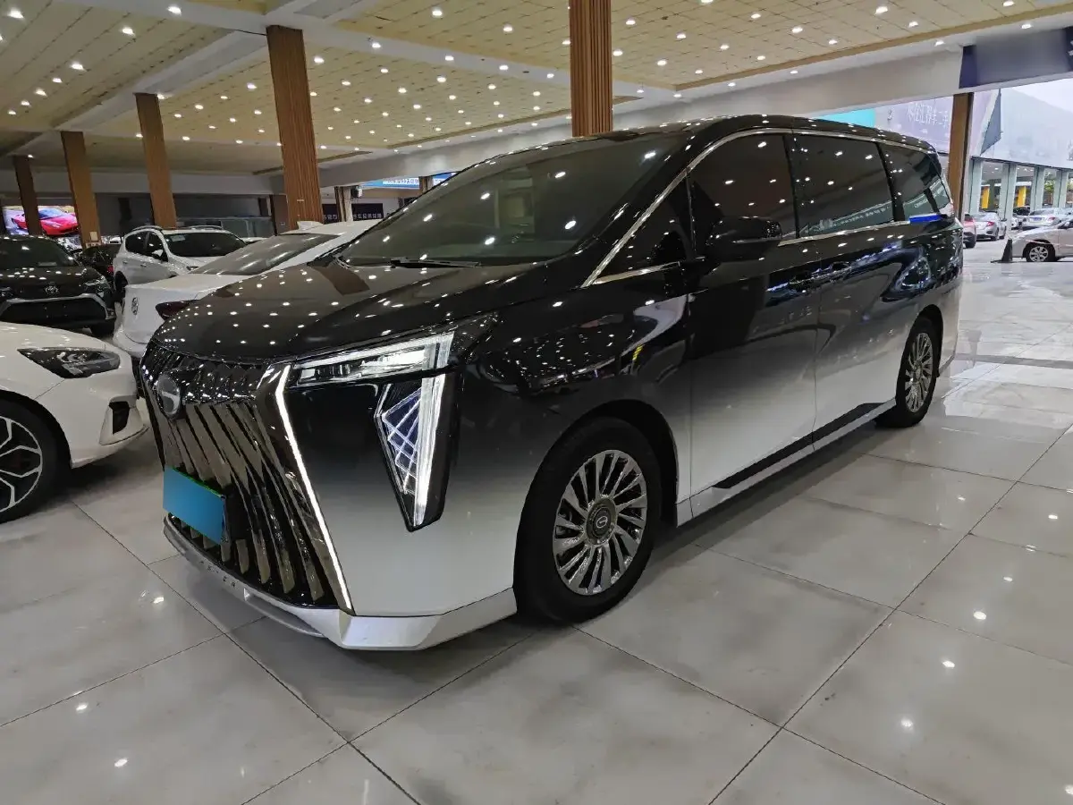 2023 GAC Trumpchi M8 2.0T 252HP L4 8AT