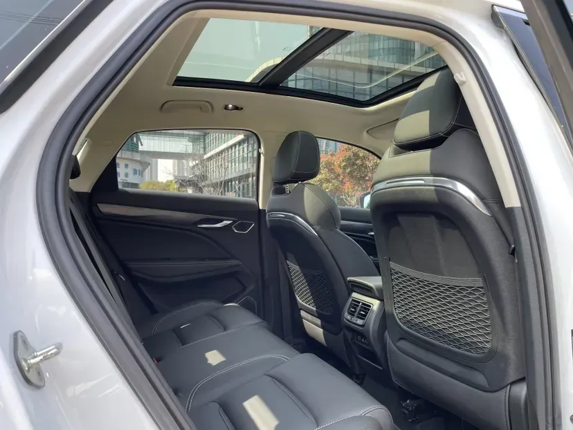 2019 Geely Tugella 2.0T 238HP L4 8AT,autocango,china used car exporter,china ev exporter,chinese used car exporter,chinese used ev exporter