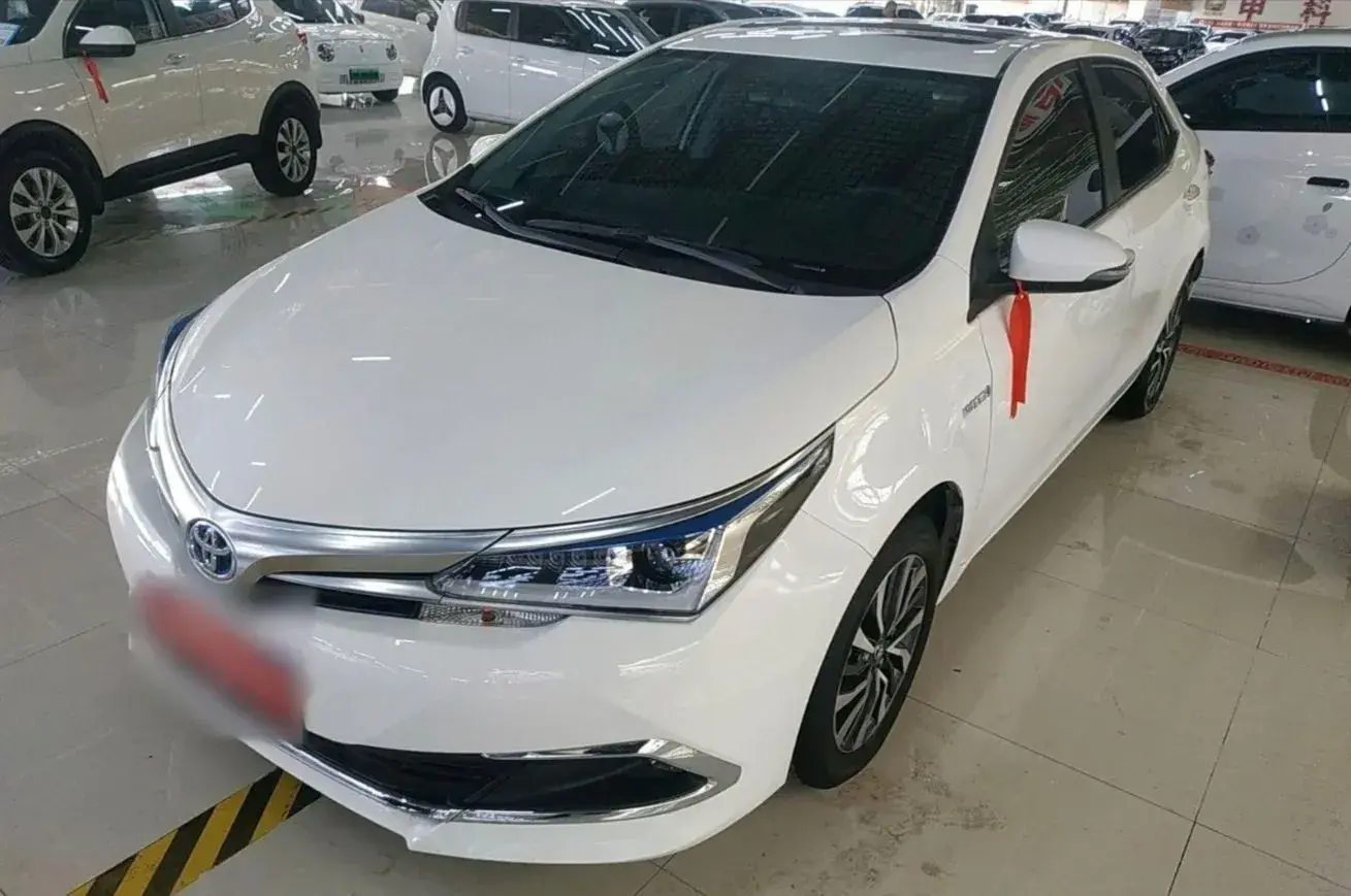 2017 Toyota Corolla 1.8L 99HP L4 E-CVT Hybrid