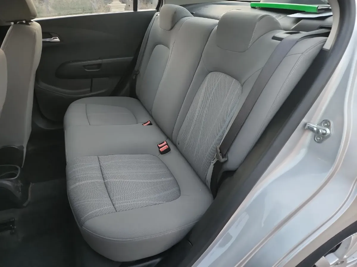 2011 Chevrolet Aveo 1.4L 103HP L4 5MT,autocango,china used car exporter,china ev exporter,chinese used car exporter,chinese used ev exporter