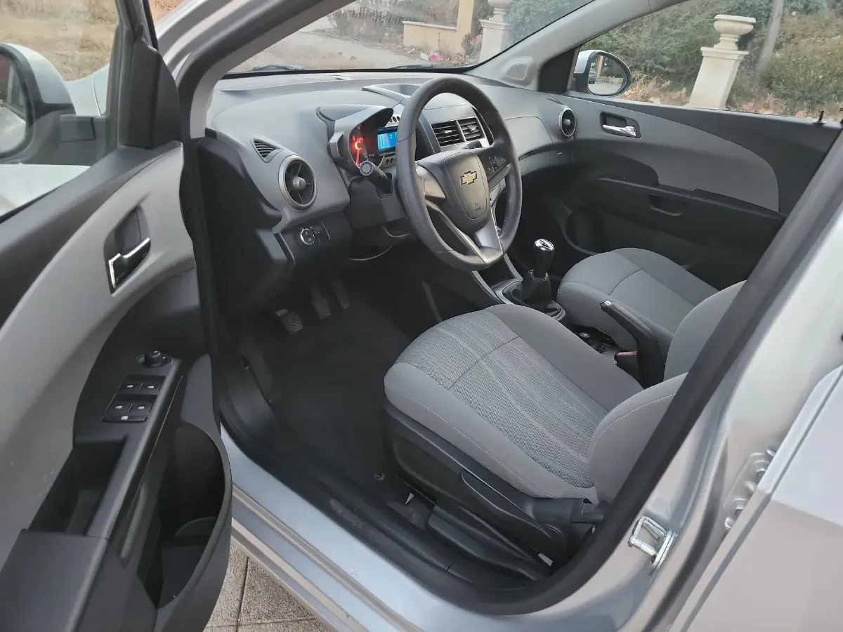 2011 Chevrolet Aveo 1.4L 103HP L4 5MT,autocango,china used car exporter,china ev exporter,chinese used car exporter,chinese used ev exporter