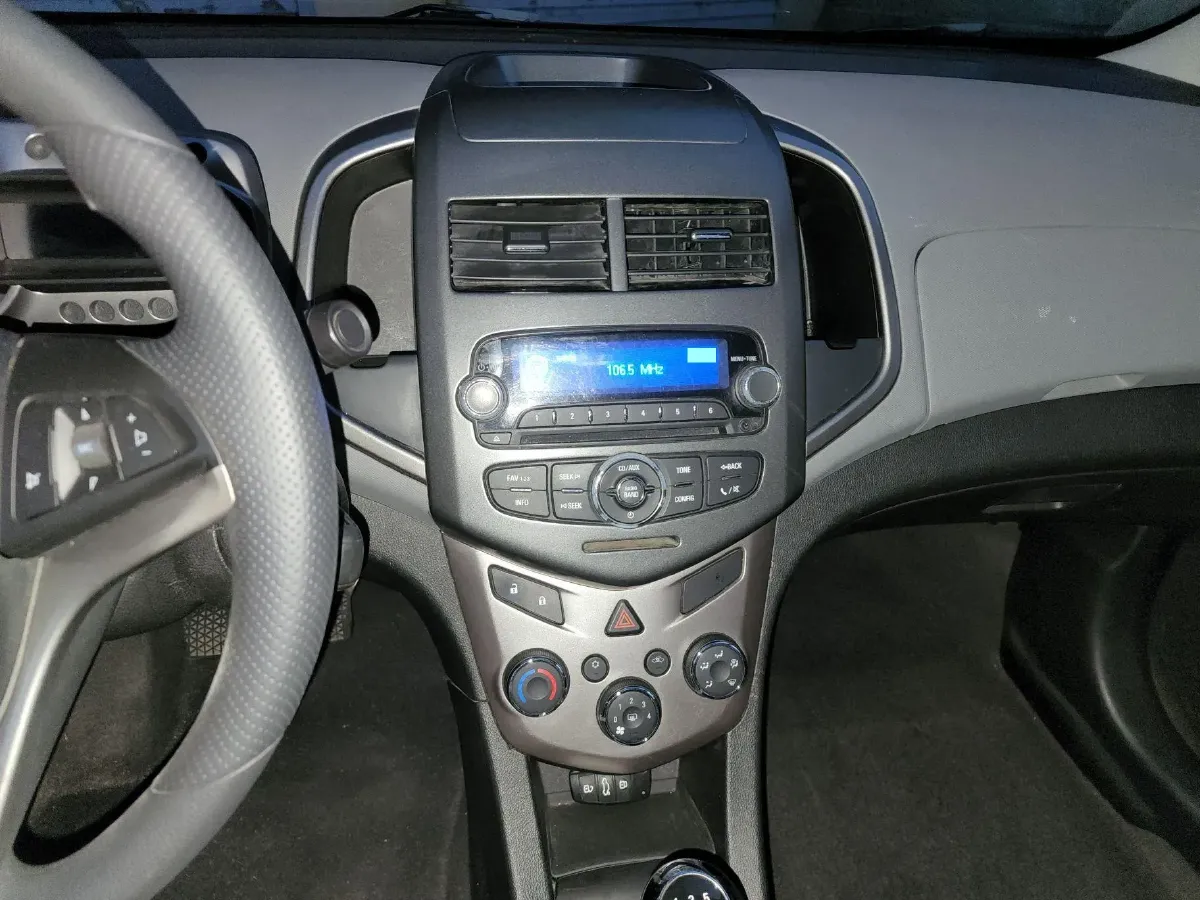 2011 Chevrolet Aveo 1.4L 103HP L4 5MT,autocango,china used car exporter,china ev exporter,chinese used car exporter,chinese used ev exporter