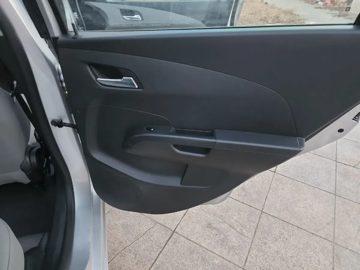 2011 Chevrolet Aveo 1.4L 103HP L4 5MT,autocango,china used car exporter,china ev exporter,chinese used car exporter,chinese used ev exporter