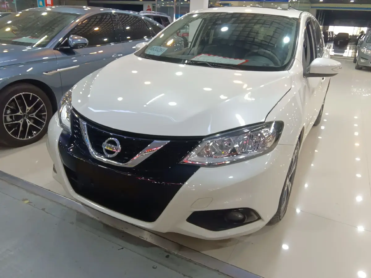 2016 Nissan Tiida 1.6L 126HP L4 CVT