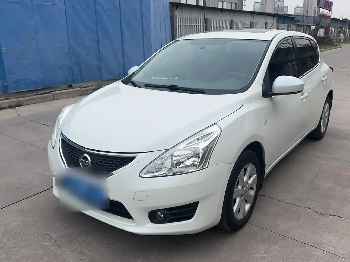2011 Nissan Tiida 1.6L 126HP L4 CVT