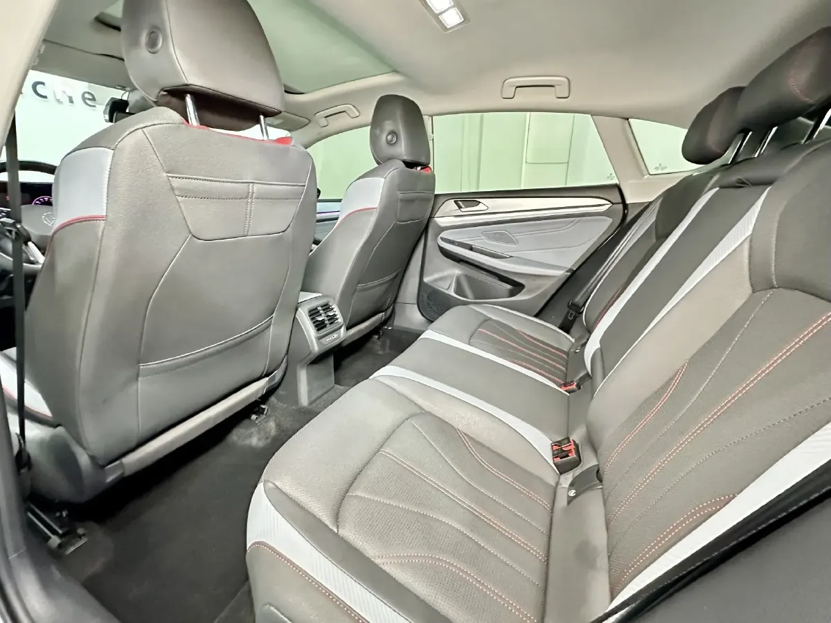 2025 Volkswagen Lamando 1.4T 150HP L4 7DCT,autocango,china used car exporter,china ev exporter,chinese used car exporter,chinese used ev exporter