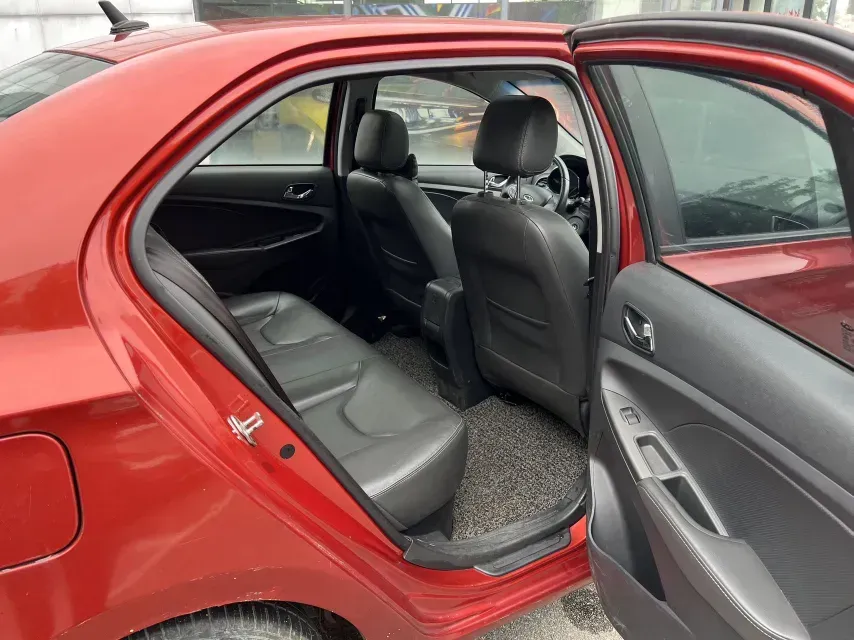 2015 Chery Arrizo 3 1.5L 109HP L4 5MT,autocango,china used car exporter,china ev exporter,chinese used car exporter,chinese used ev exporter