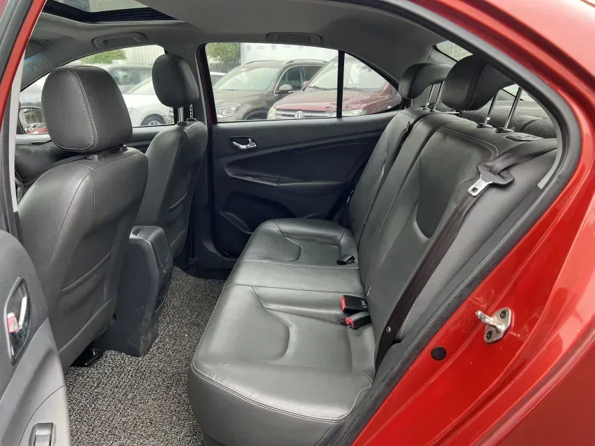 2015 Chery Arrizo 3 1.5L 109HP L4 5MT,autocango,china used car exporter,china ev exporter,chinese used car exporter,chinese used ev exporter