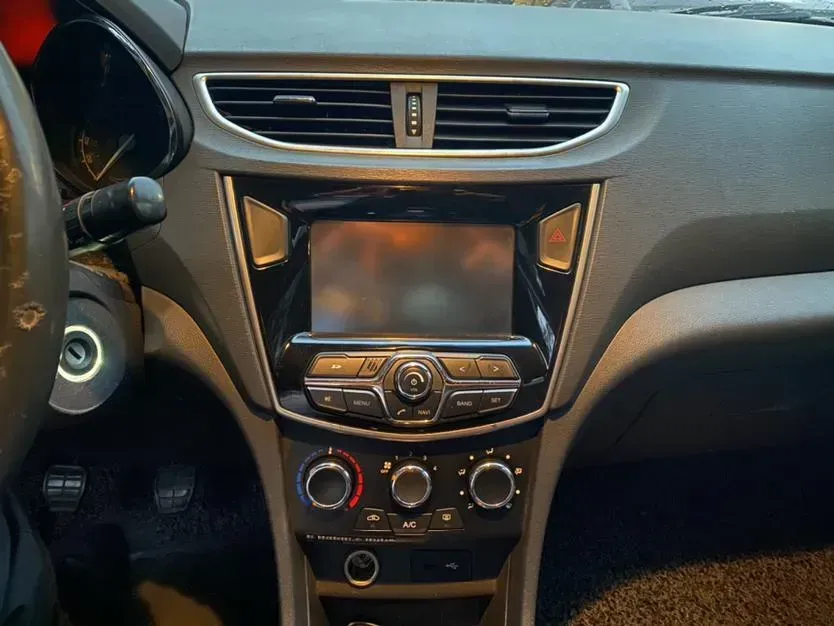 2015 Chery Arrizo 3 1.5L 109HP L4 5MT,autocango,china used car exporter,china ev exporter,chinese used car exporter,chinese used ev exporter