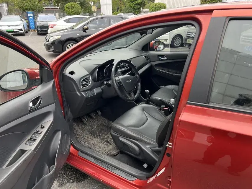 2015 Chery Arrizo 3 1.5L 109HP L4 5MT,autocango,china used car exporter,china ev exporter,chinese used car exporter,chinese used ev exporter