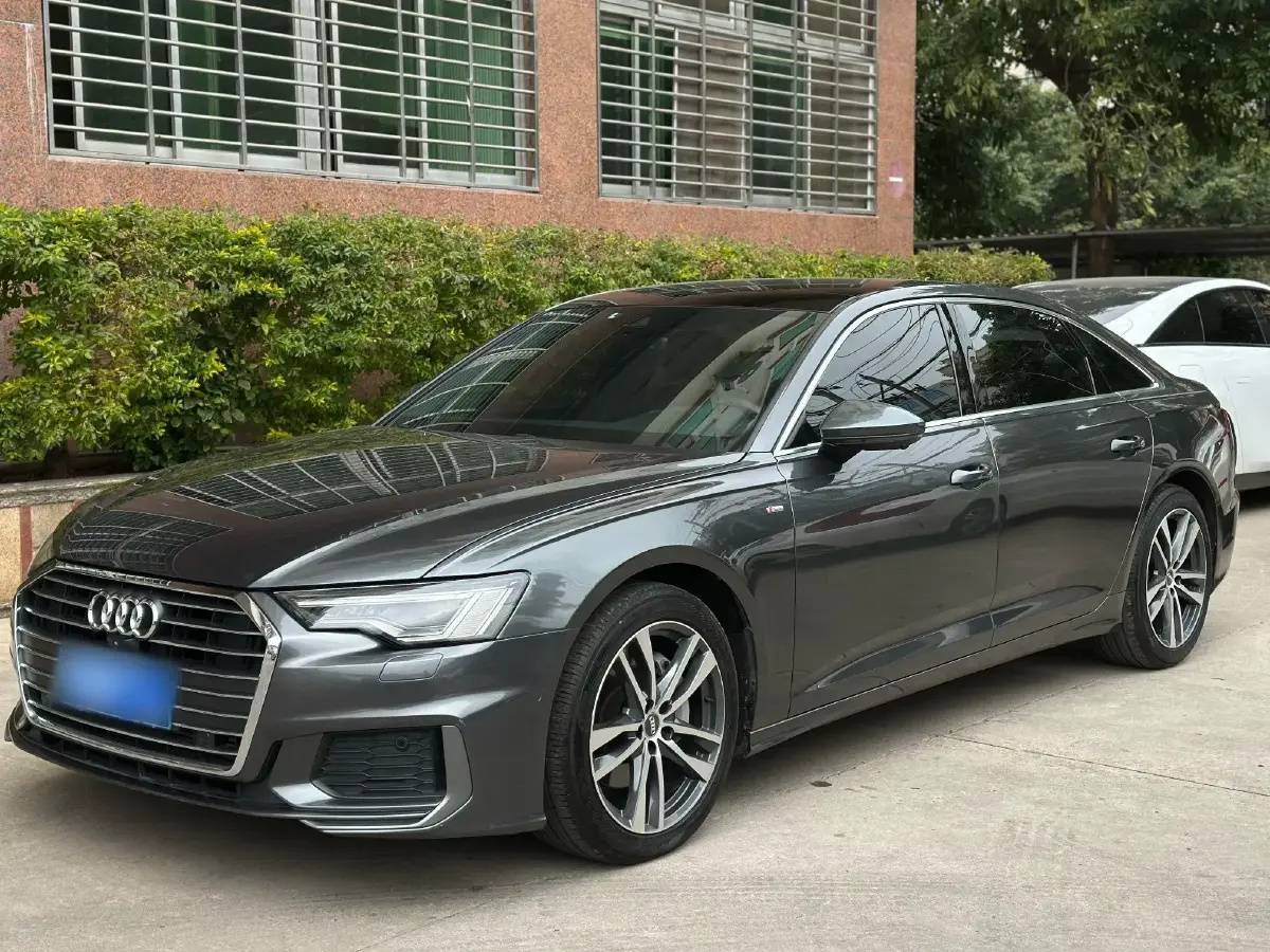 2020 Audi A6L 2.0T 190HP L4 7DCT