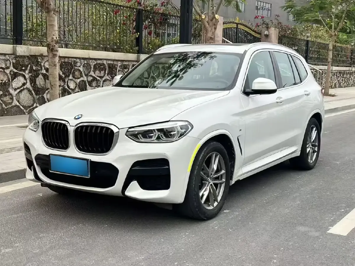 2021 BMW X3 2.0T 184HP L4 8AT