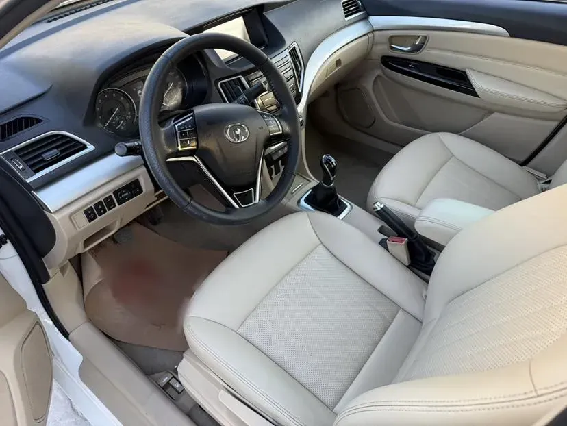 2016 Great Wall C30 1.5L 106HP L4 5MT,autocango,china used car exporter,china ev exporter,chinese used car exporter,chinese used ev exporter