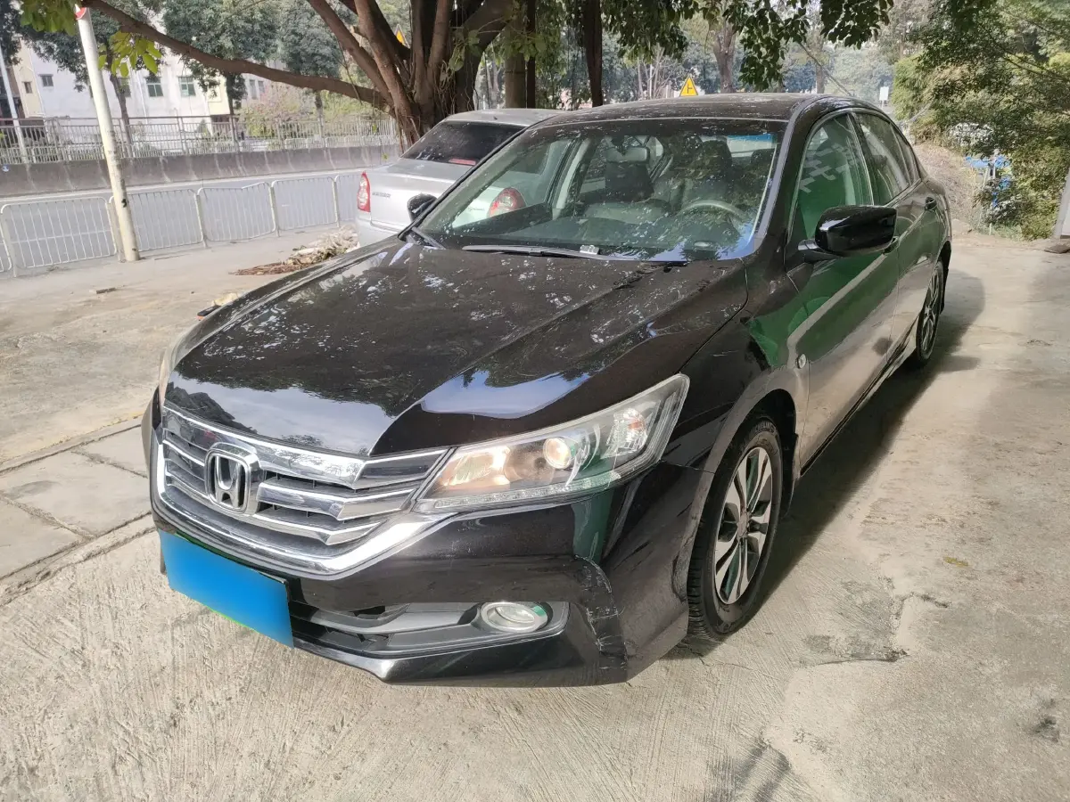 2015 Honda Accord 2.0L 155HP L4 CVT