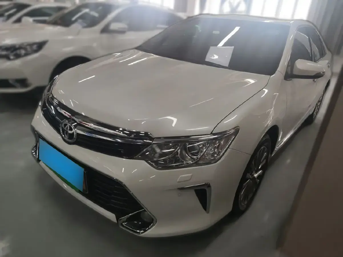 2019 Toyota Avalon 2.5L 178HP L4 E-CVT Hybrid