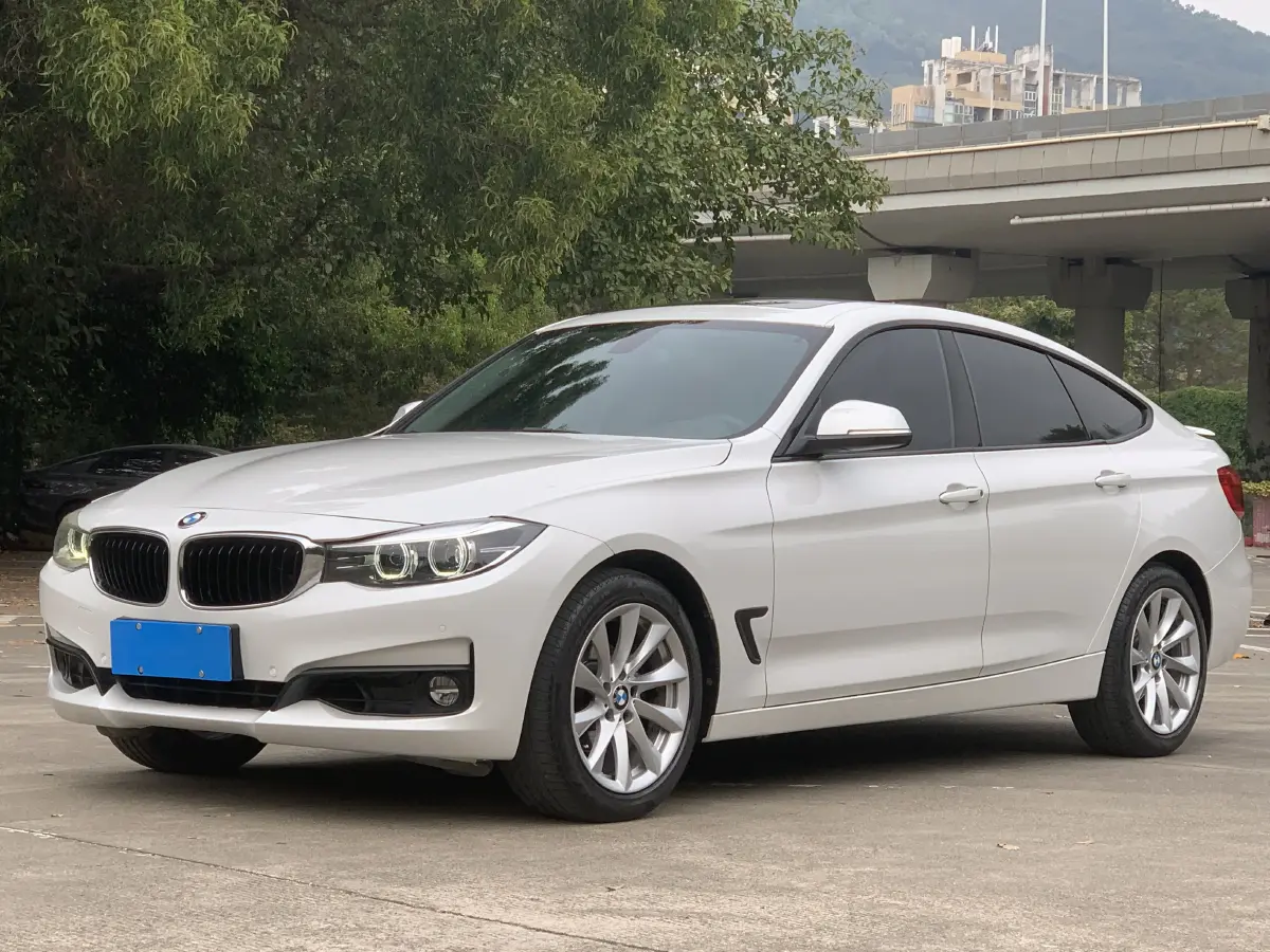 2019 BMW 3 Series GT 2.0T 184HP L4 8AT