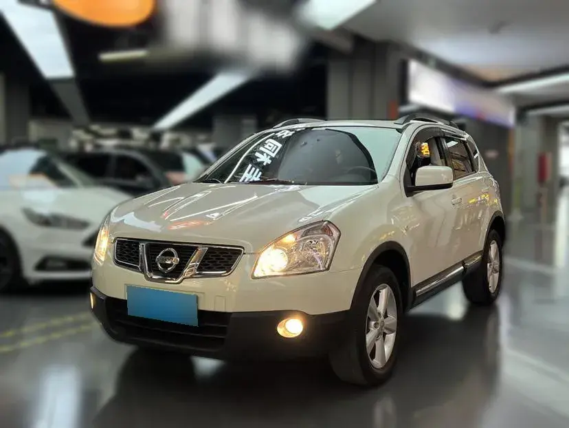 2015 Nissan Qashqai 2.0L 144HP L4 CVT