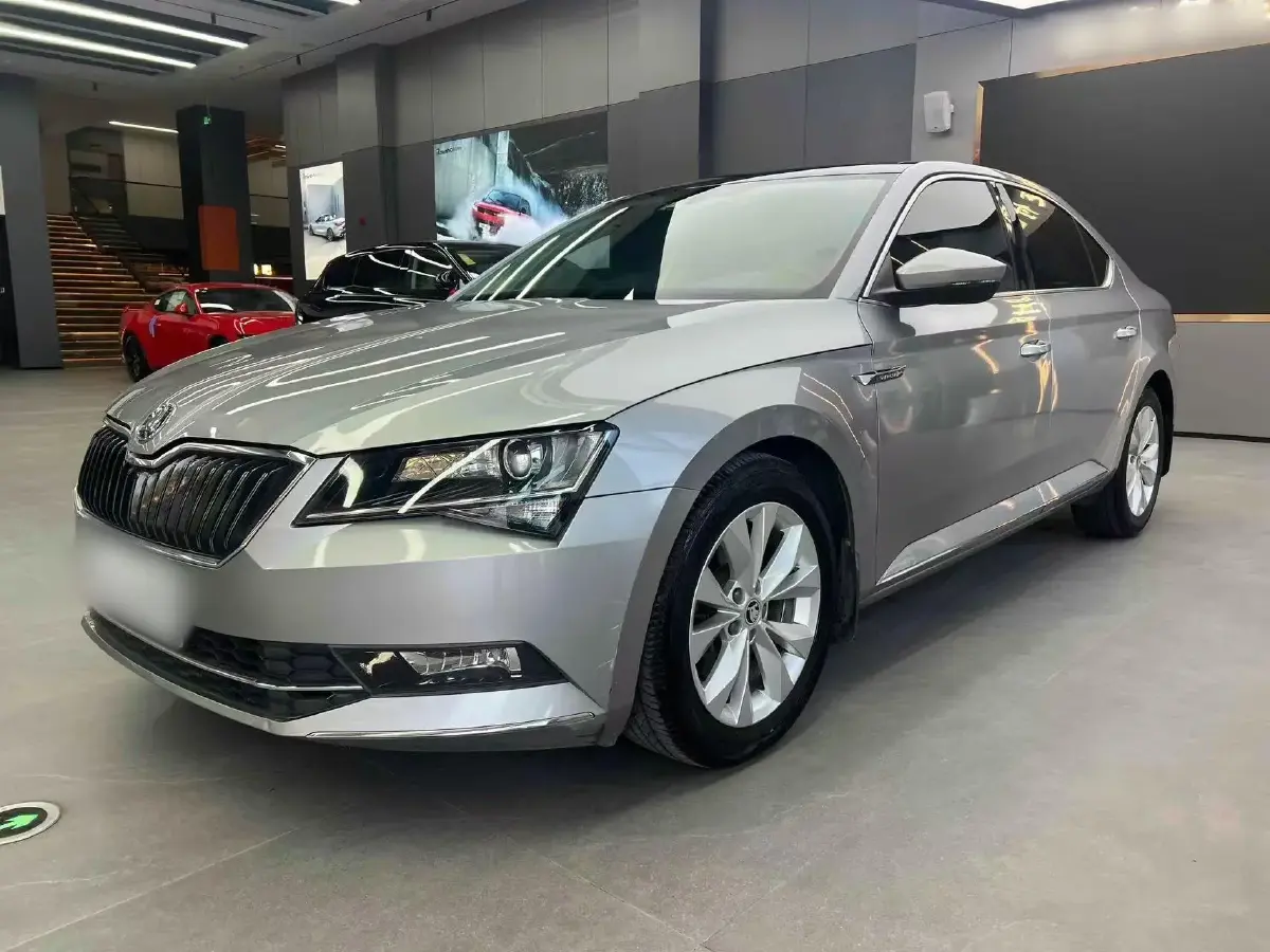 2016 Skoda Superb 1.4T 150HP L4 7DCT