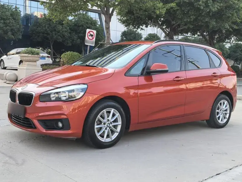 2016 BMW 2 Series Wagon 1.5T 136HP L3 6AT