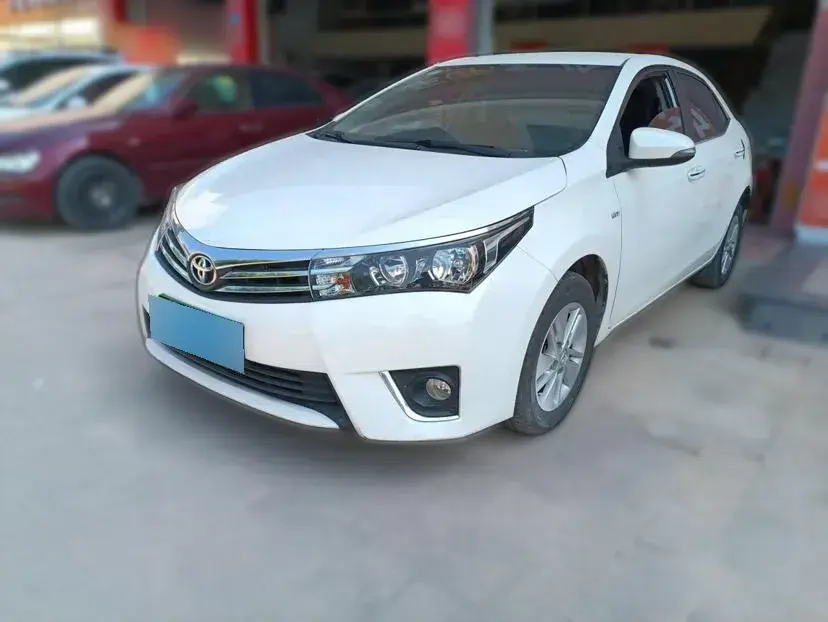 2017 Toyota Corolla 1.6L 122HP L4 CVT