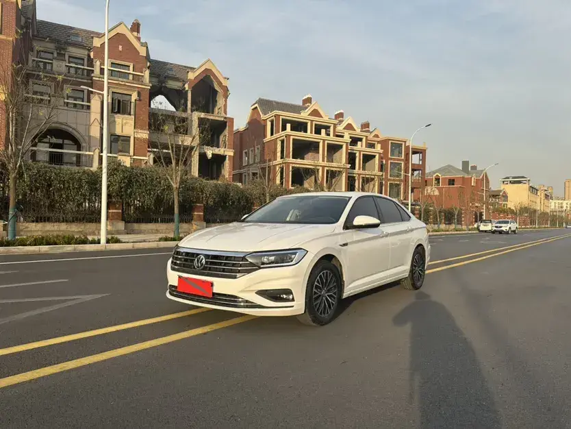 2021 Volkswagen Sagitar 1.2T 116HP L4 7DCT