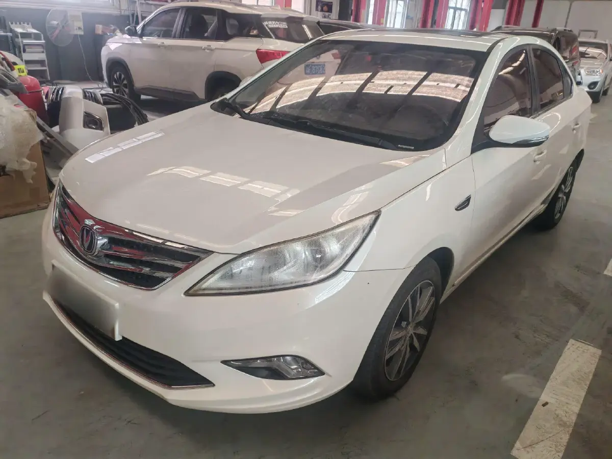 2015 ChangAn Eado 1.6L 125HP L4 5MT