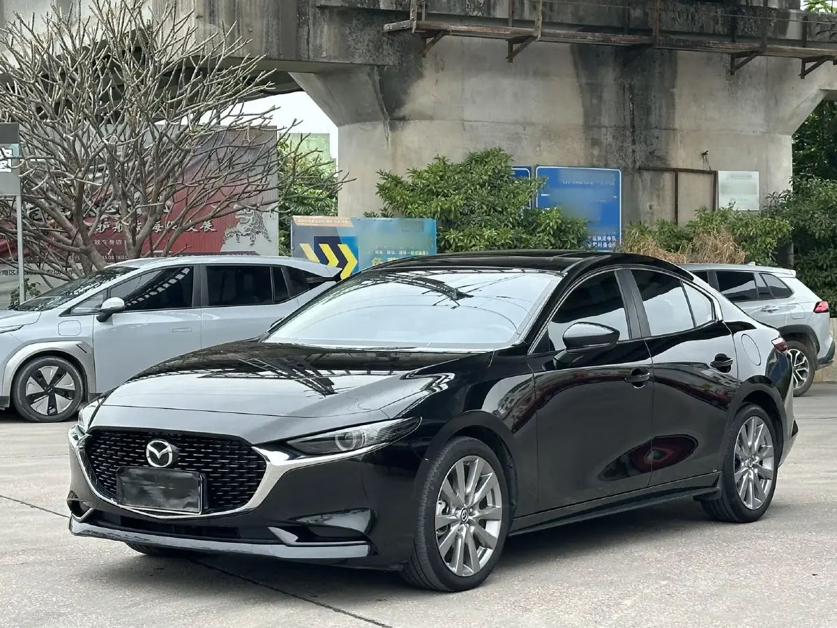 2022 Mazda 3 Axela 2.0L 158HP L4 6AT