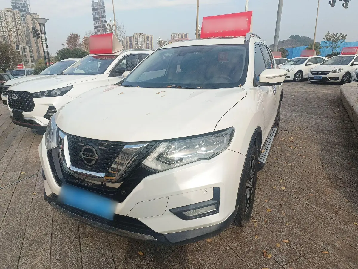 2020 Nissan X-Trail 2.5L 186HP L4 CVT