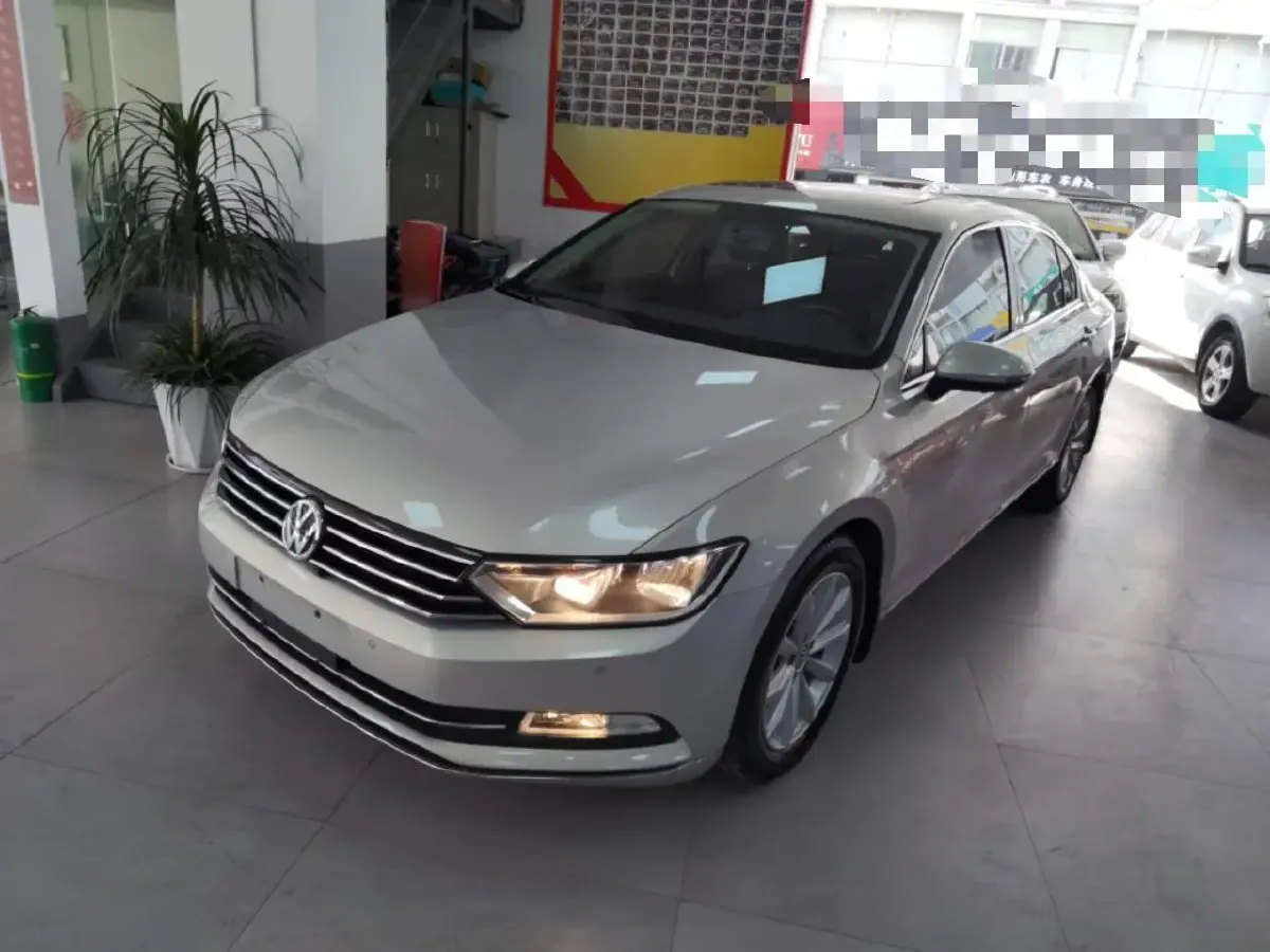 2017 Volkswagen Magotan 1.8T 180HP L4 7DCT