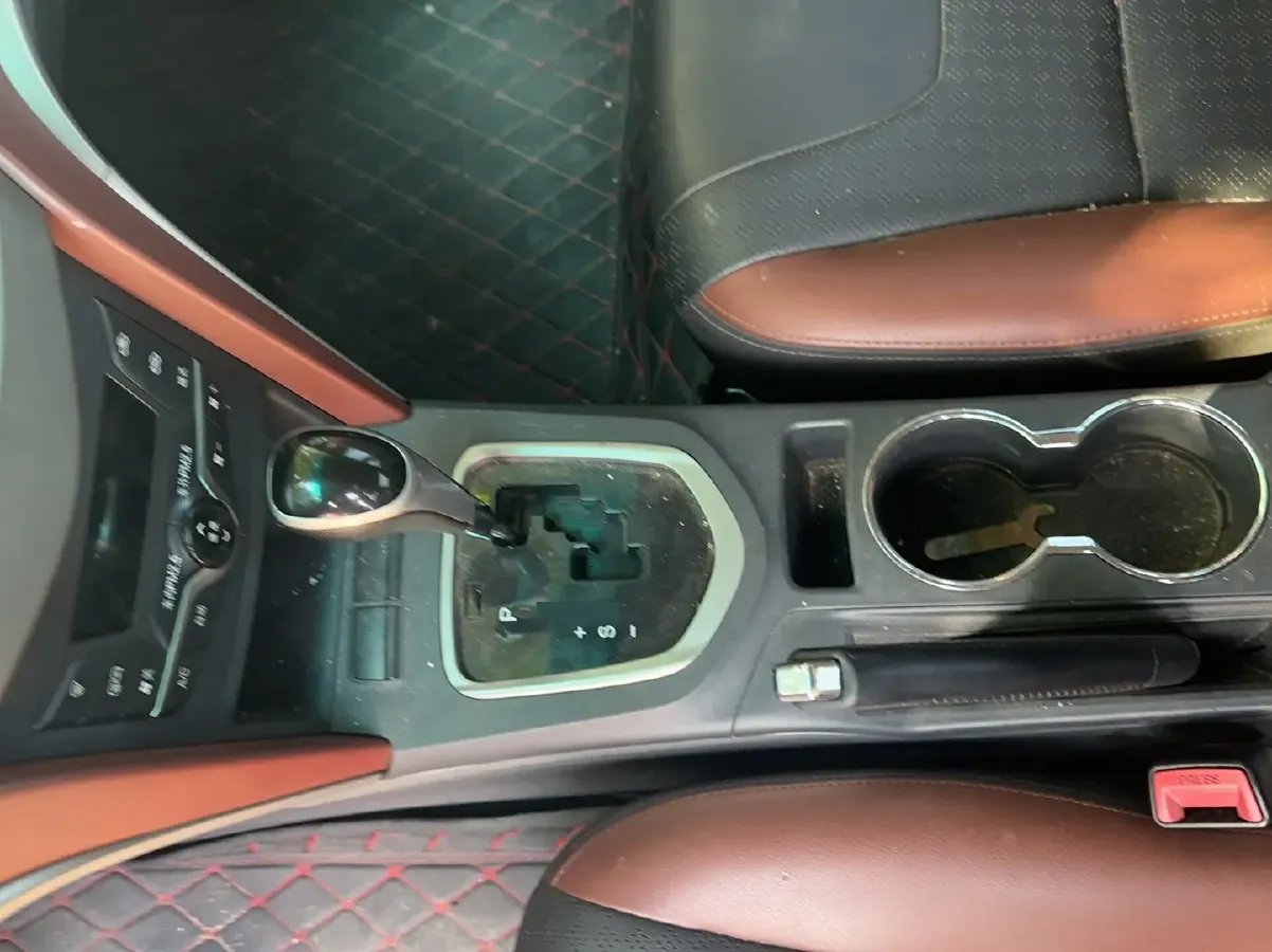 2014 BYD G5 1.5T 154HP L4 6DCT,autocango,china used car exporter,china ev exporter,chinese used car exporter,chinese used ev exporter