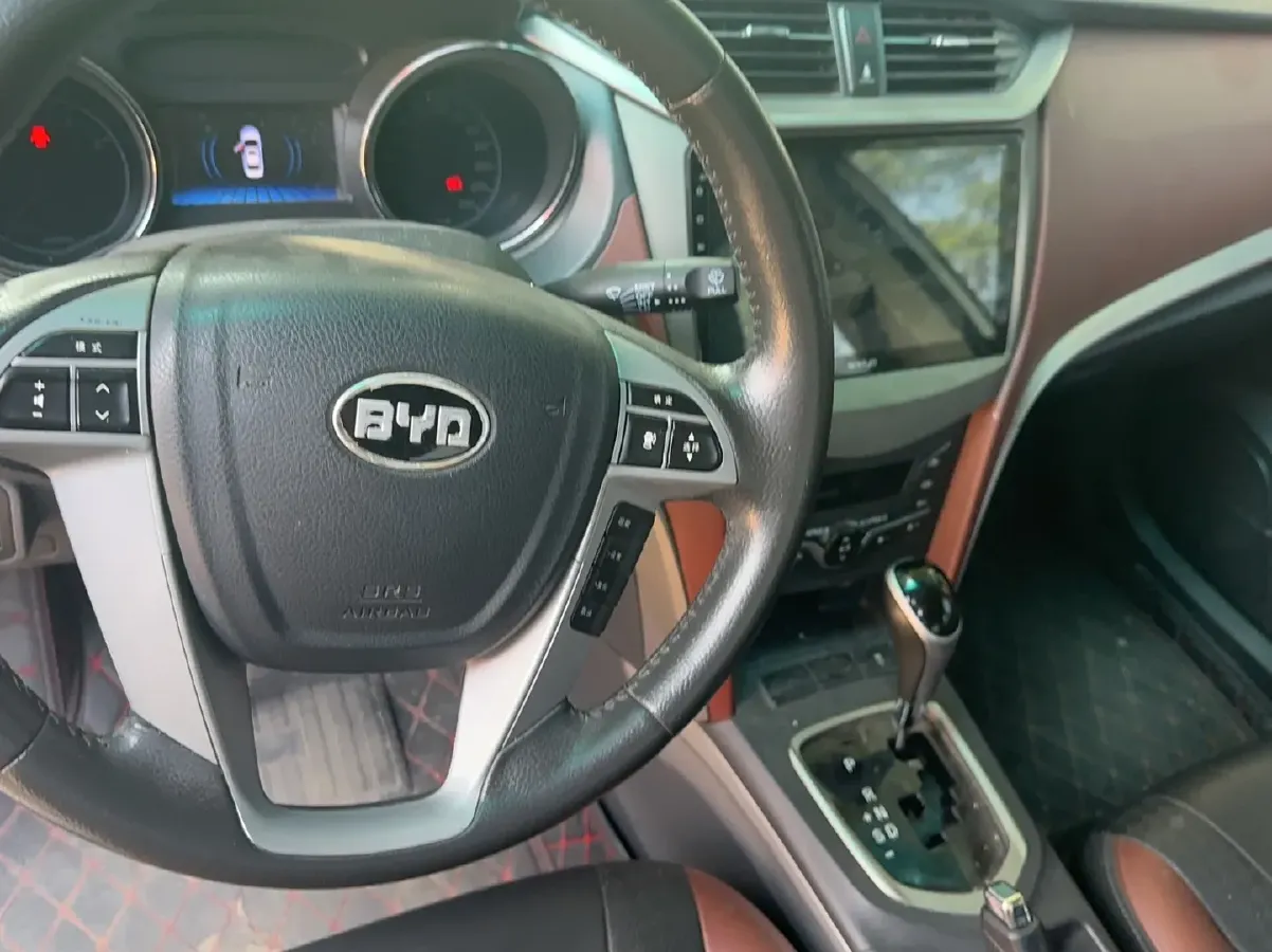 2014 BYD G5 1.5T 154HP L4 6DCT,autocango,china used car exporter,china ev exporter,chinese used car exporter,chinese used ev exporter