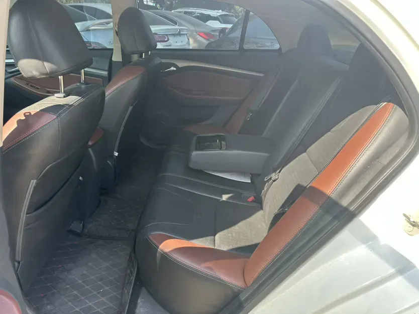 2014 BYD G5 1.5T 154HP L4 6DCT,autocango,china used car exporter,china ev exporter,chinese used car exporter,chinese used ev exporter