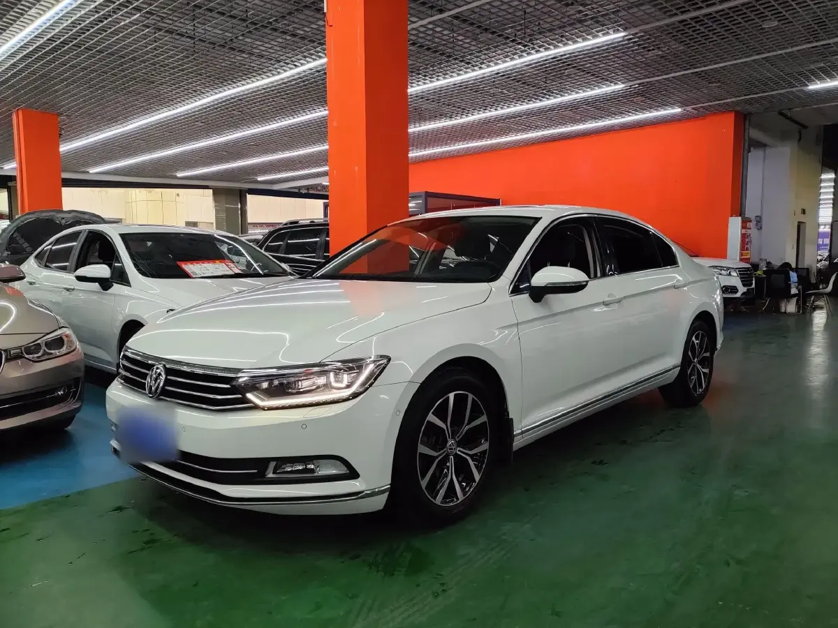 2017 Volkswagen Magotan 1.8T 180HP L4 7DCT