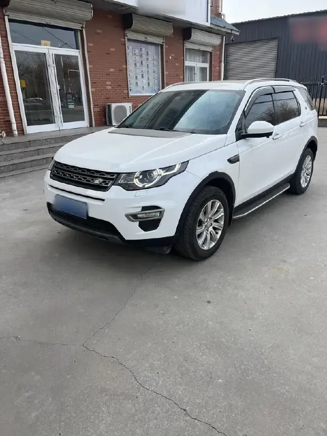 2016 Land Rover Discovery Sport 2.0T 241HP L4 9AT