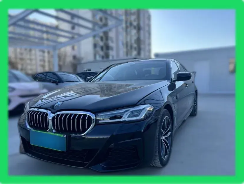 2022 BMW 5 Series 2.0T 184HP L4 8AT PHEV 17.7KWH