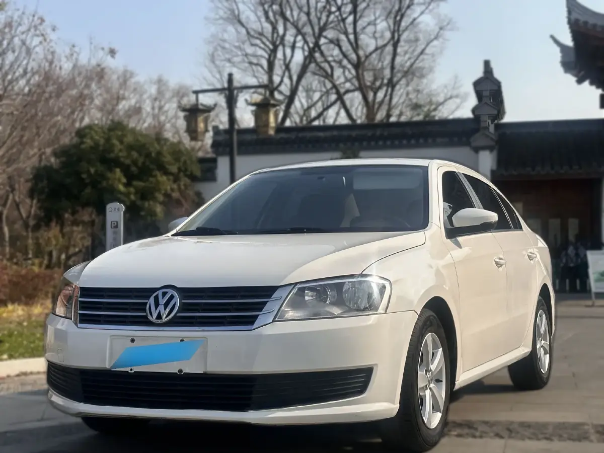 2015 Volkswagen Lavida 1.6L 110HP L4 6AT